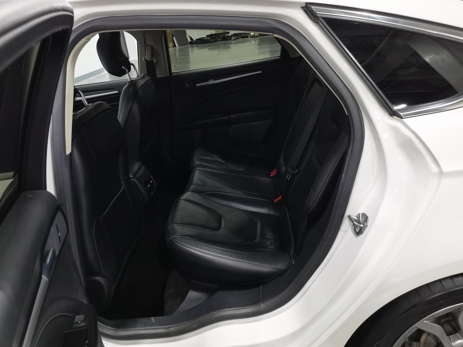Used Ford Mondeo 2017 2.0 AT