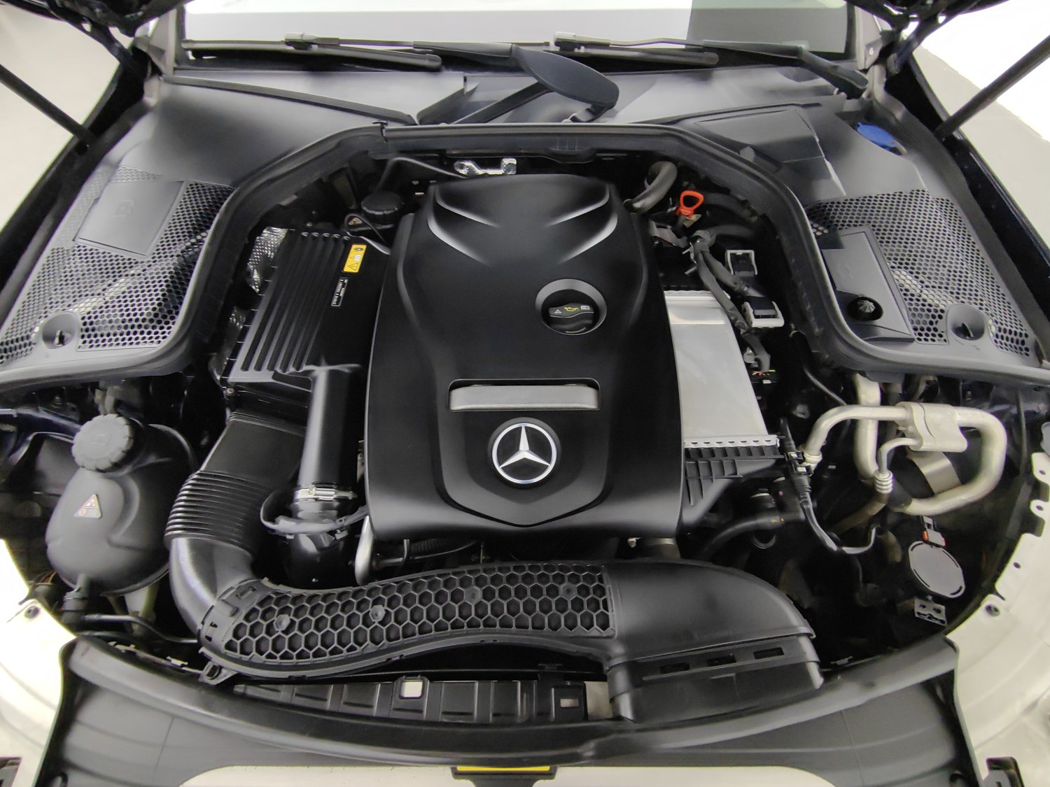 Used Mercedes-Benz C-Class 2017 1.6 AT
