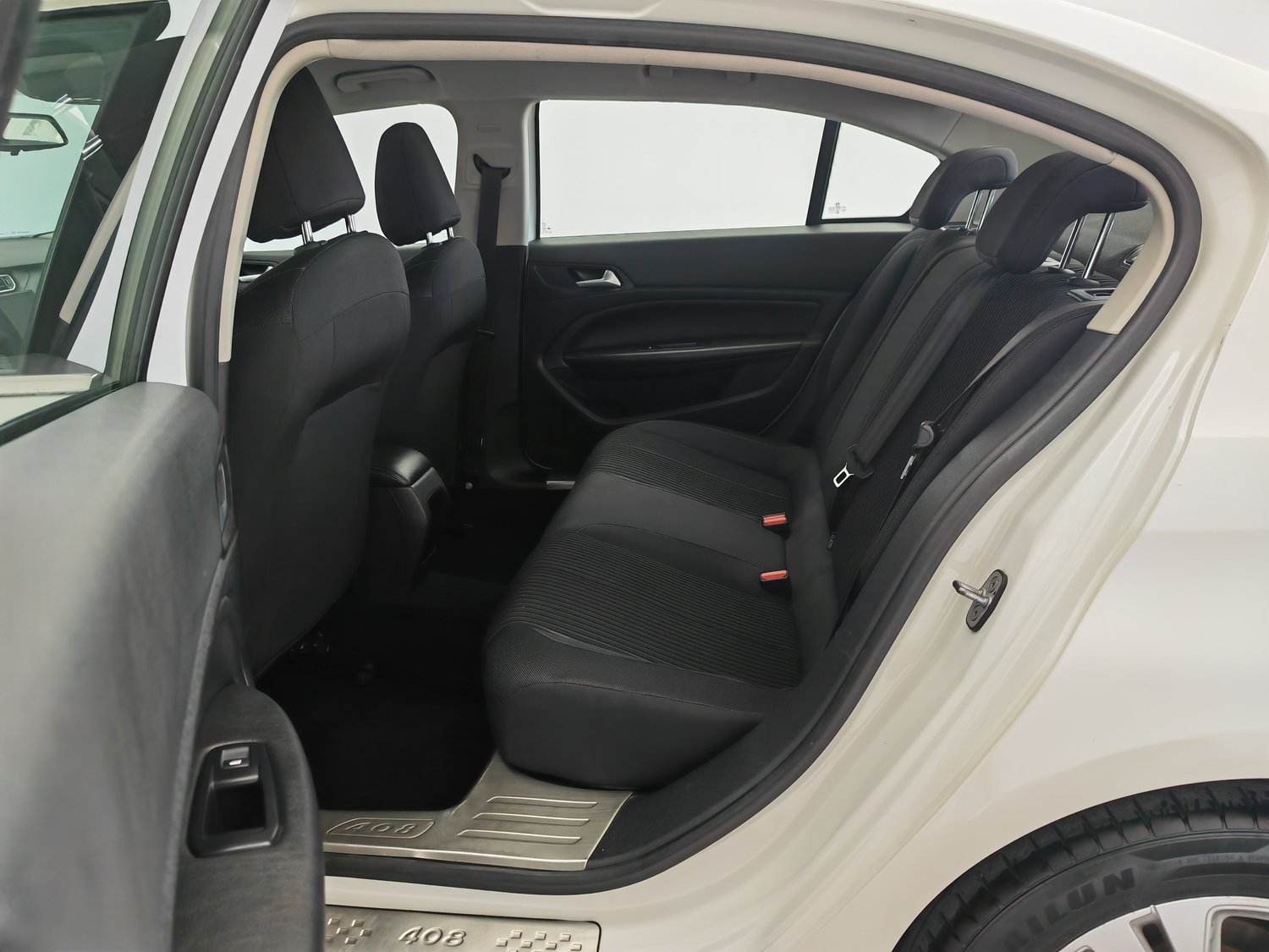 Peugeot 408 2014 1.8 MT usado