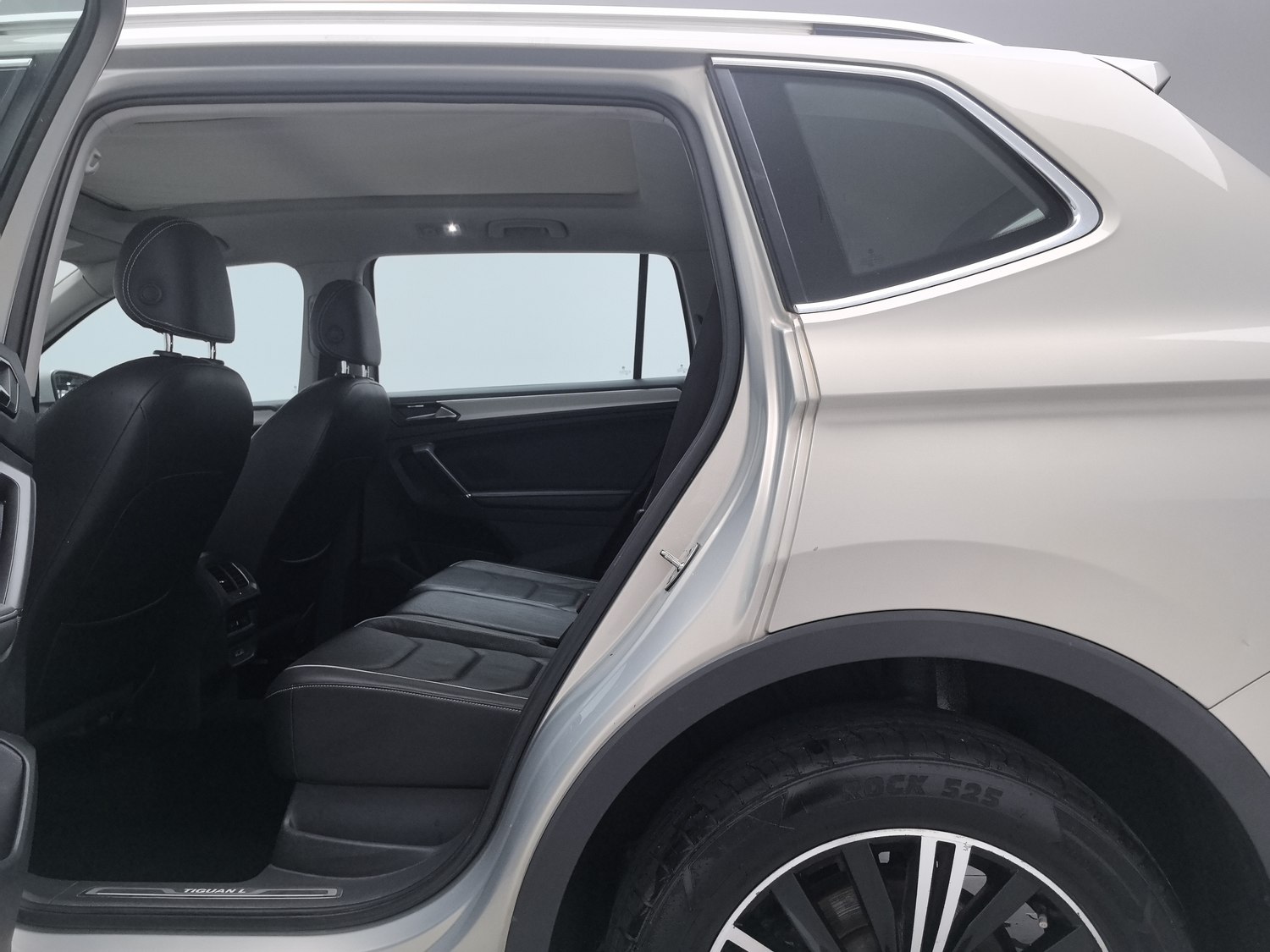 Used Volkswagen Tiguan L 2017 1.8 AT