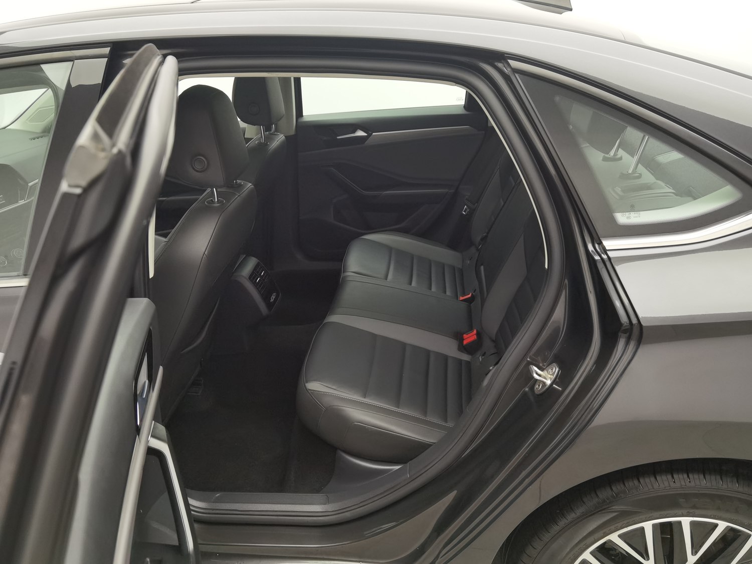 Used Volkswagen Sagitar 2020 1.2 AT