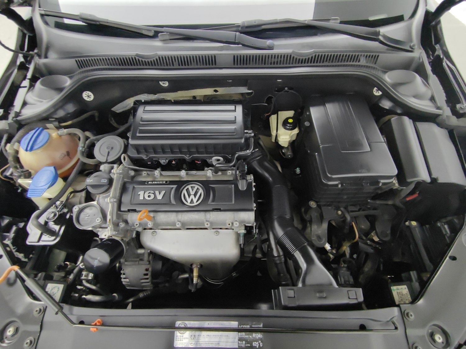 Used Volkswagen Sagitar 2014 1.6 AT
