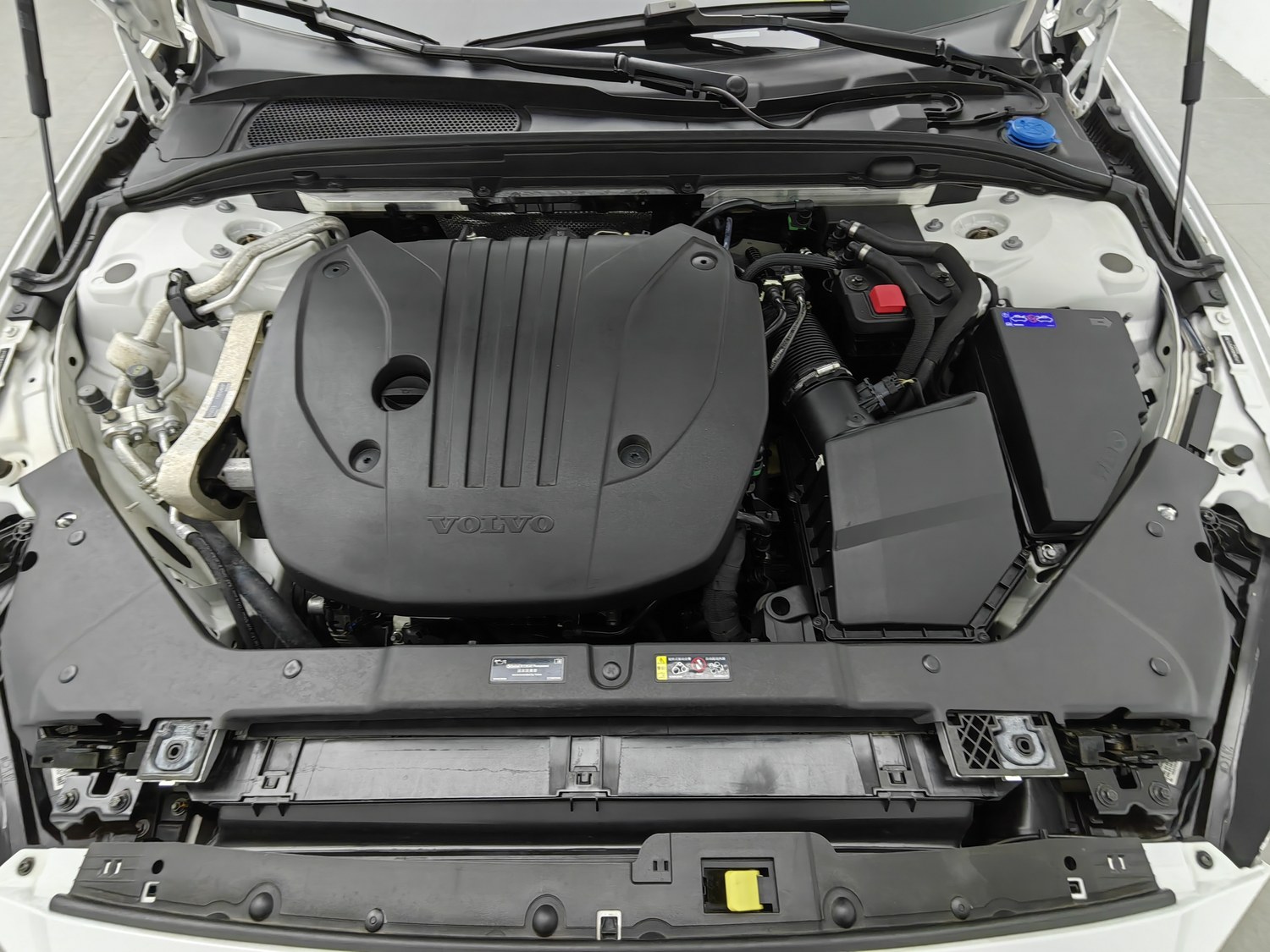 Used Volvo S60 2025 2.0 AT