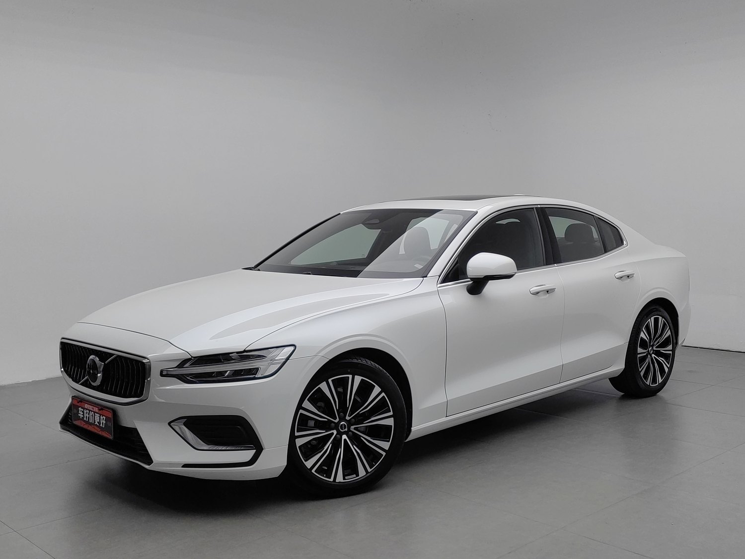 Used Volvo S60 2025 2.0 AT