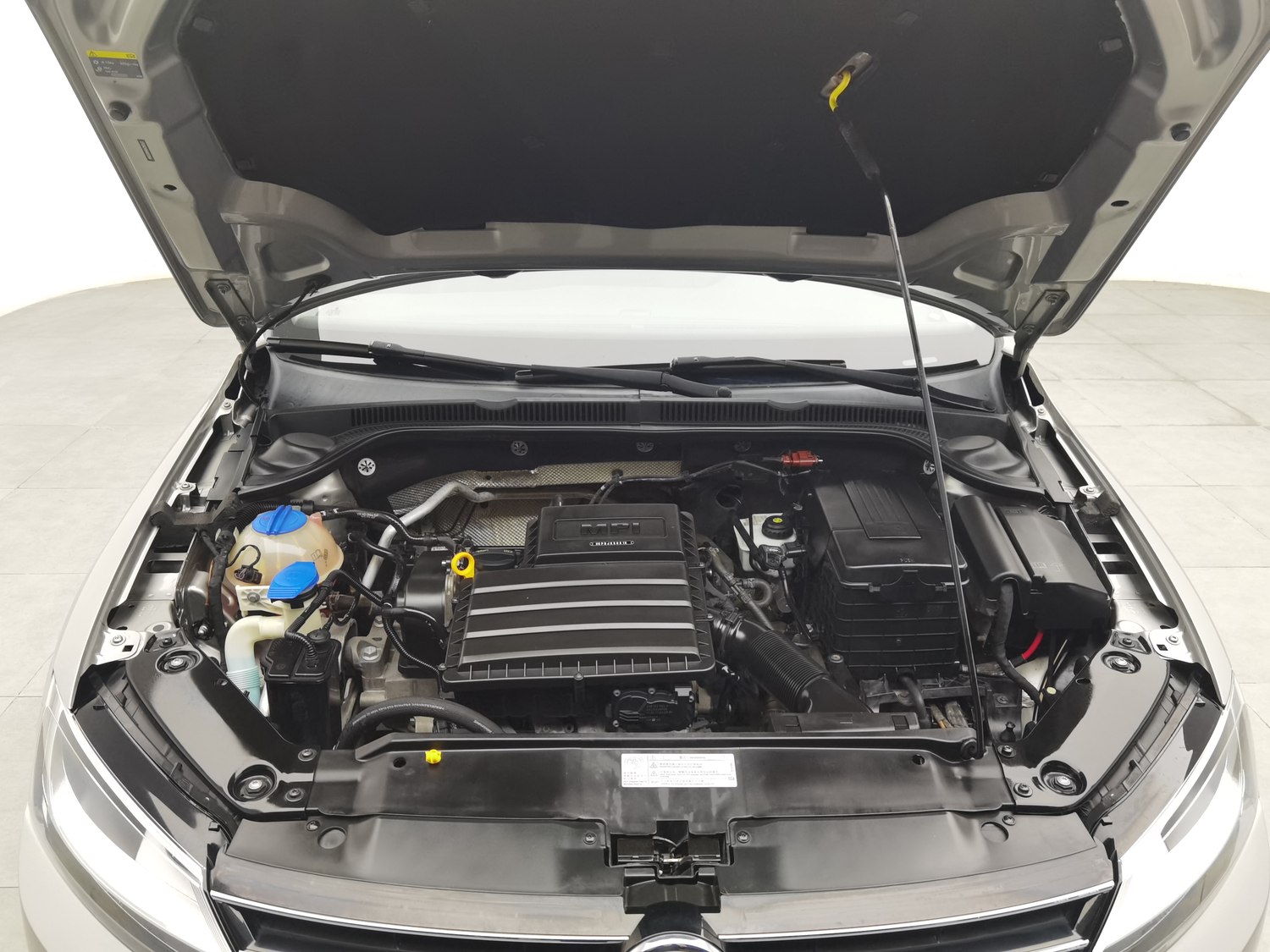 Used Volkswagen Sagitar 2017 1.6 AT