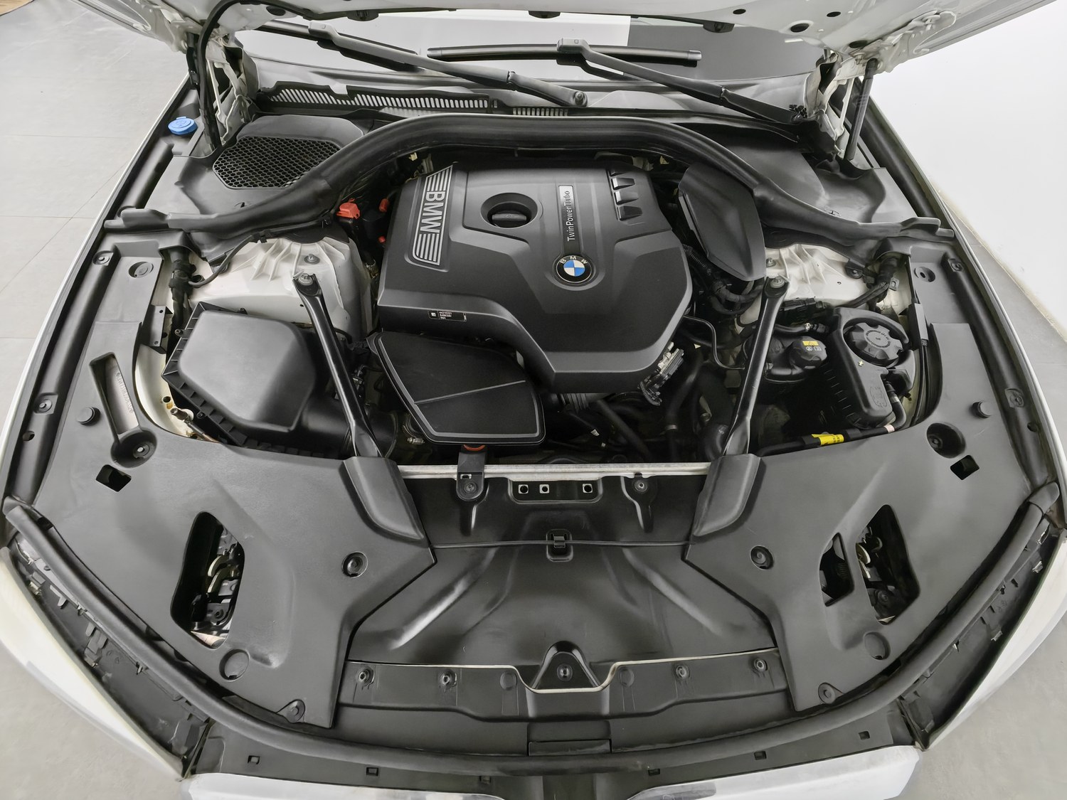 Used BMW THE5 2018 2.0 AT