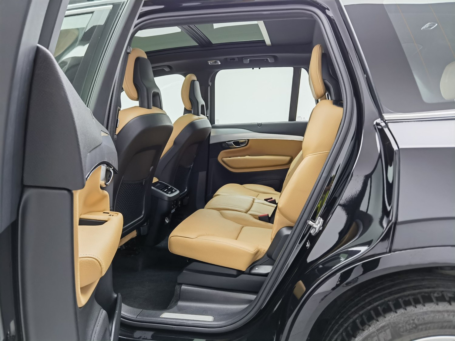 Used Volvo XC90 2018 2.0 AT