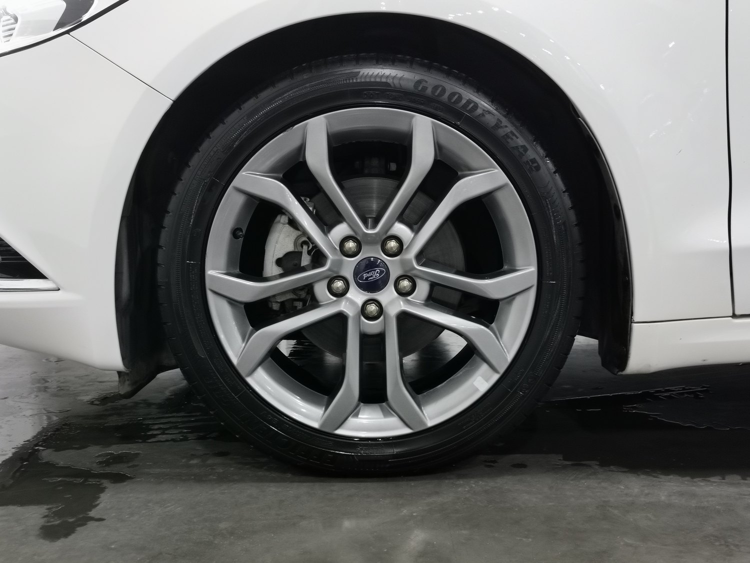 Used Ford Mondeo 2017 2.0 AT