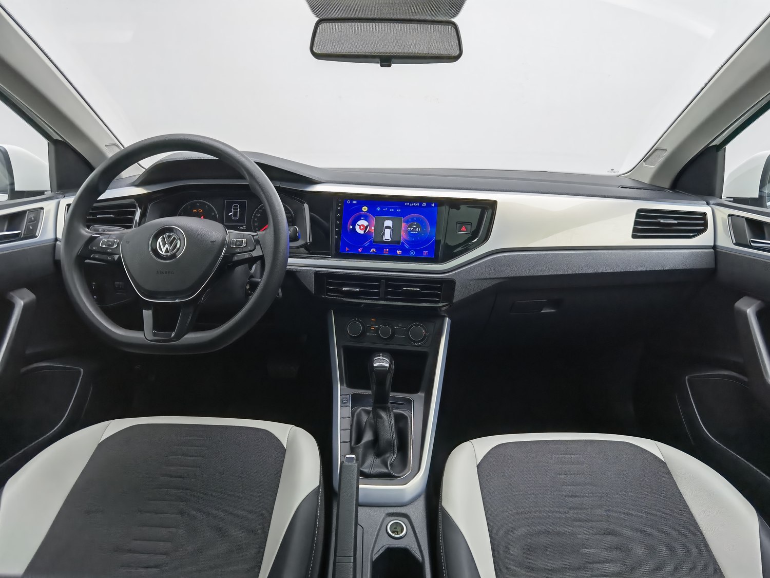 Used Volkswagen Polo 2019 1.5 AT
