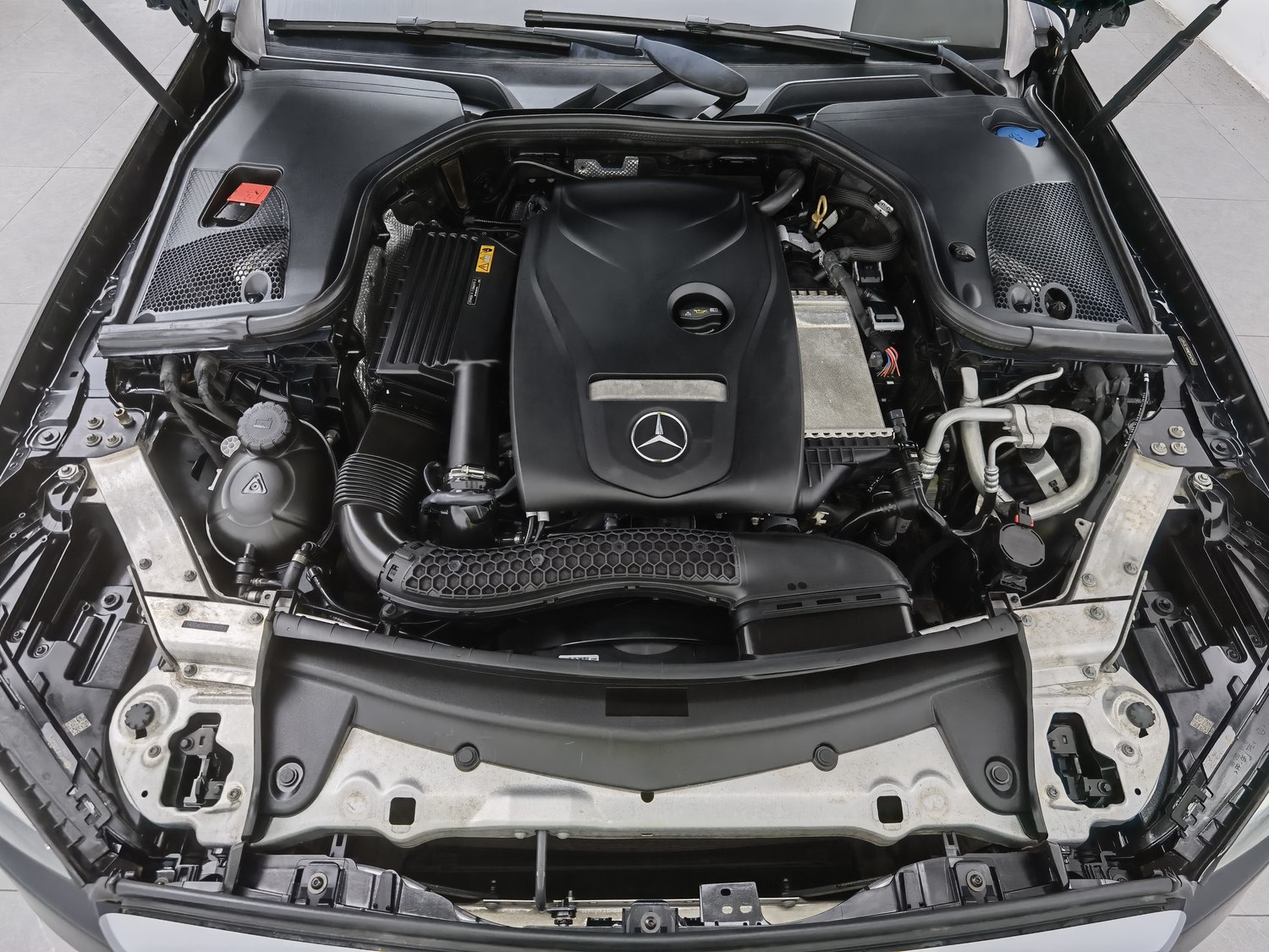 Used Mercedes-Benz E-Class 2019 2.0 AT