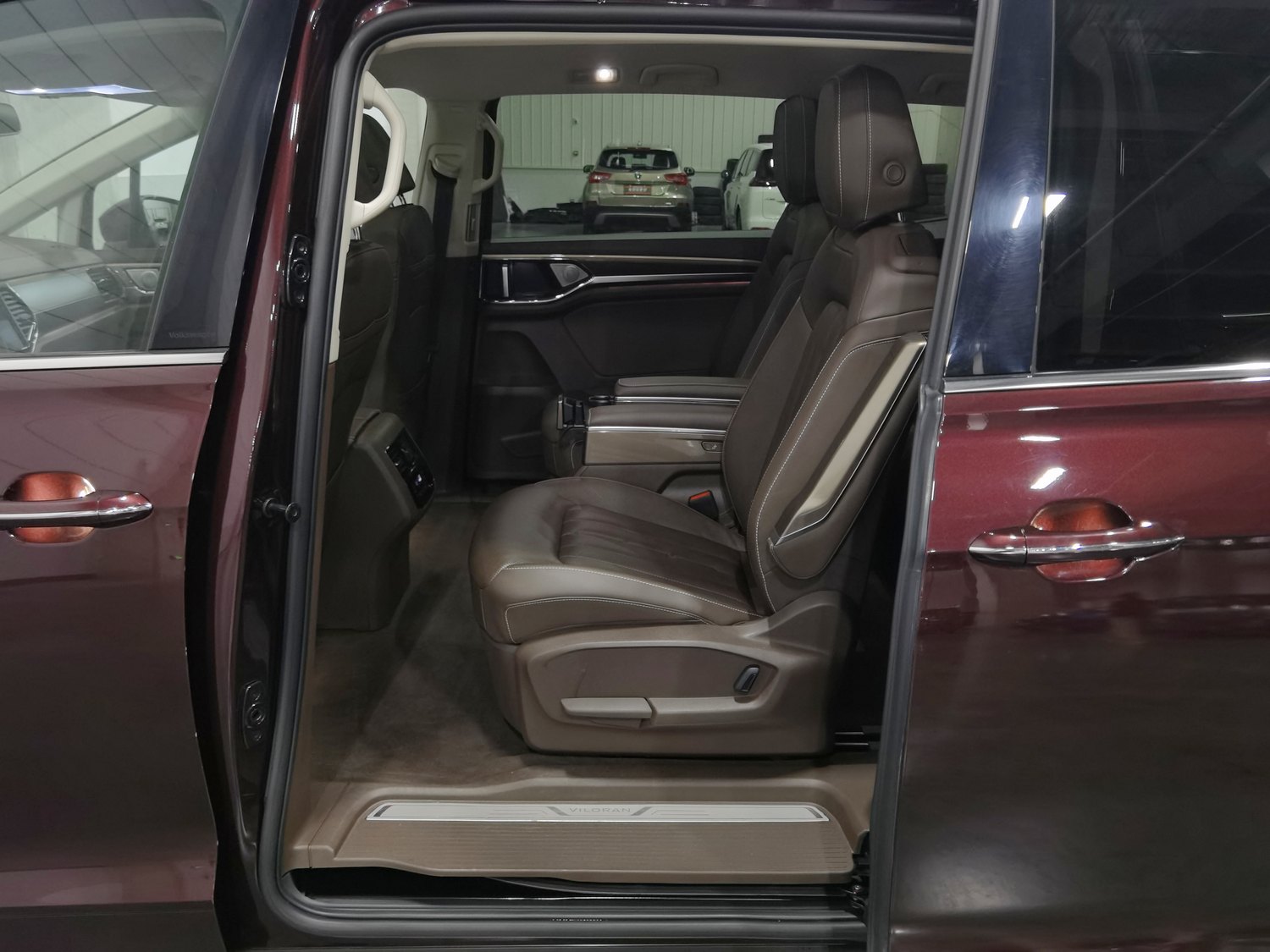 Used Volkswagen Viloran 2020 2.0 AT
