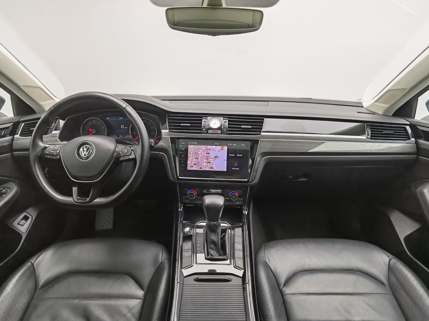 Used Volkswagen Phideon 2018 2.0 AT