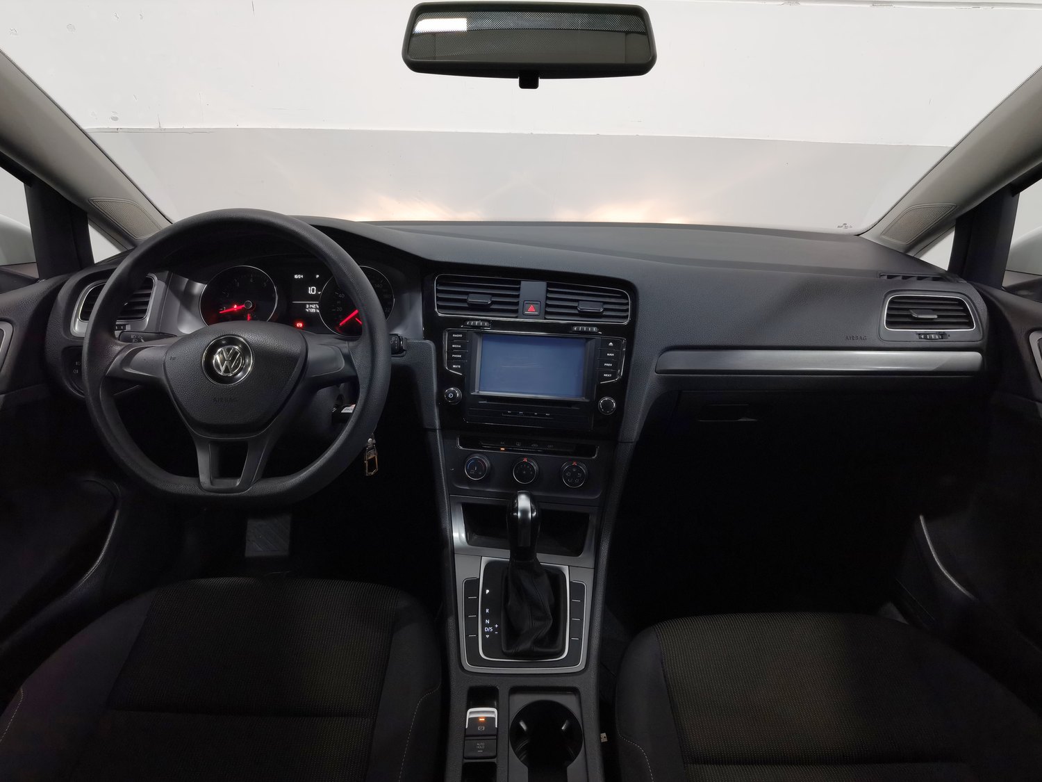 Used Volkswagen Golf 2015 1.6 AT