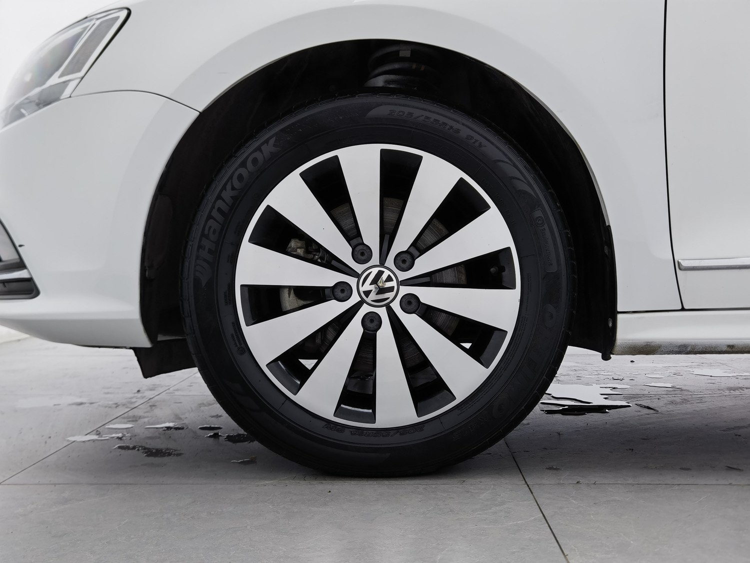 Подержанный Volkswagen Sagitar 2017 года выпуска, 1.4 AT