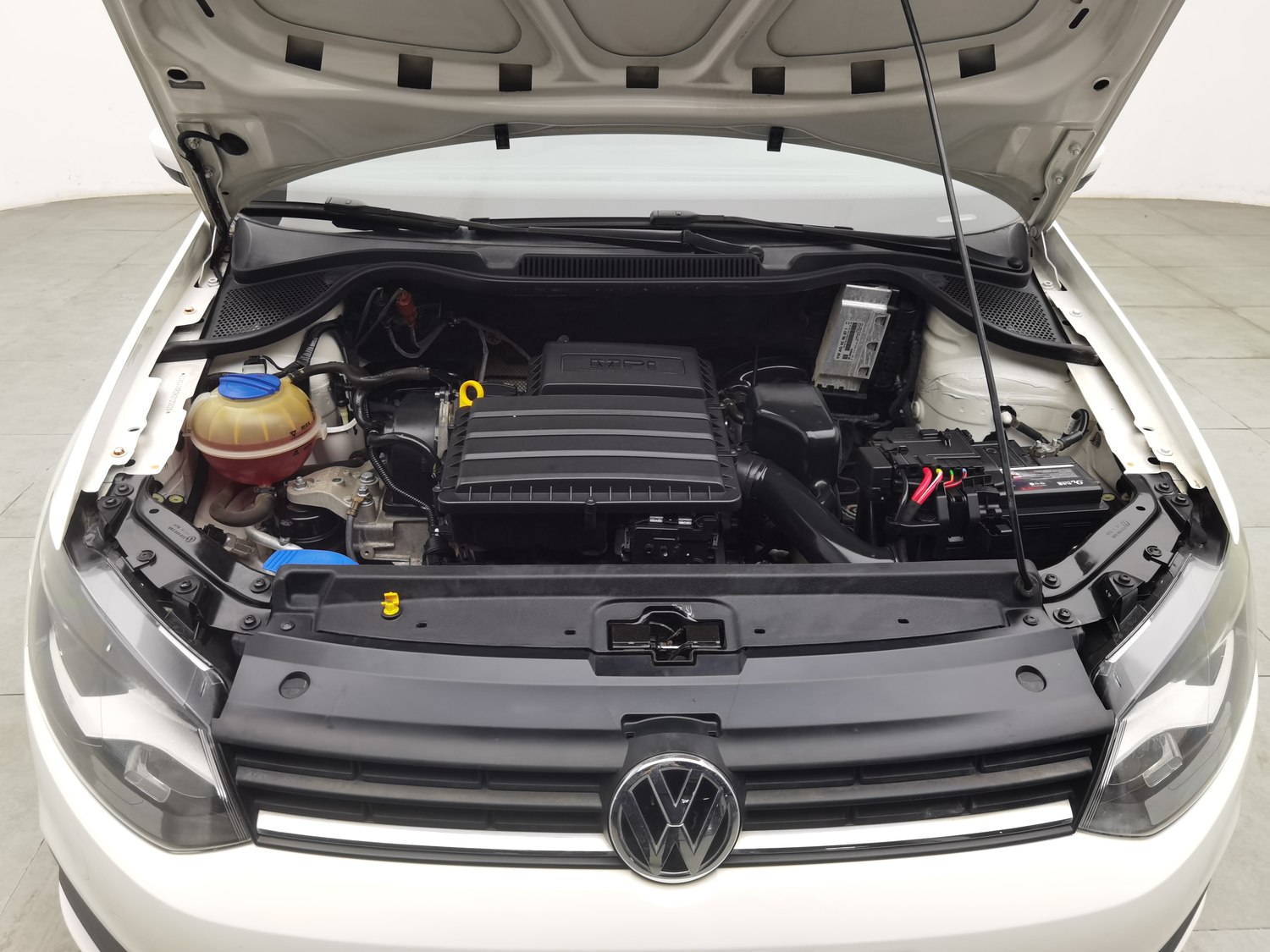 Used Volkswagen Polo 2016 1.4 MT