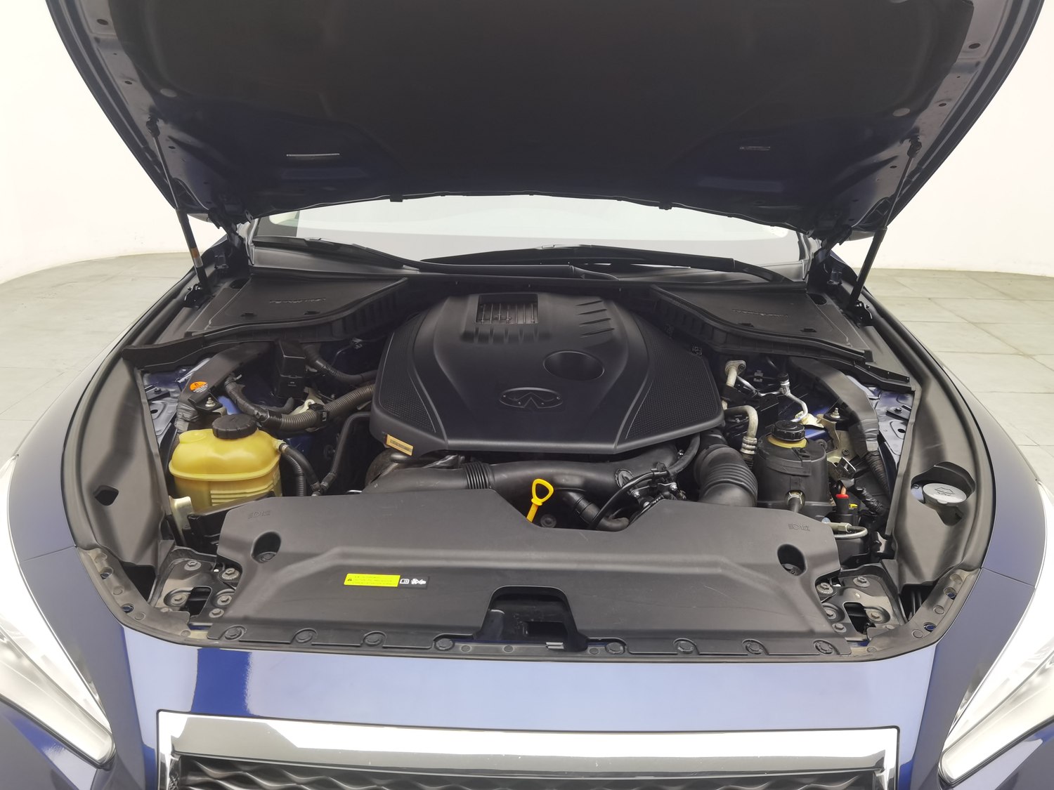 Used Infiniti Q50L 2015 2.0 AT