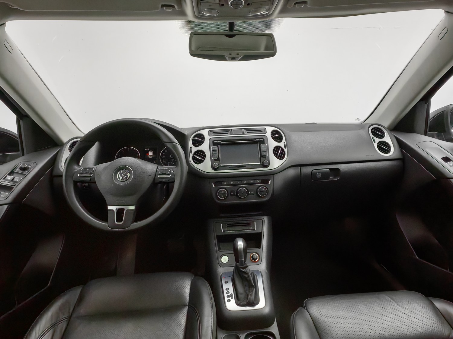 Used Volkswagen Tiguan 2015 1.8 AT