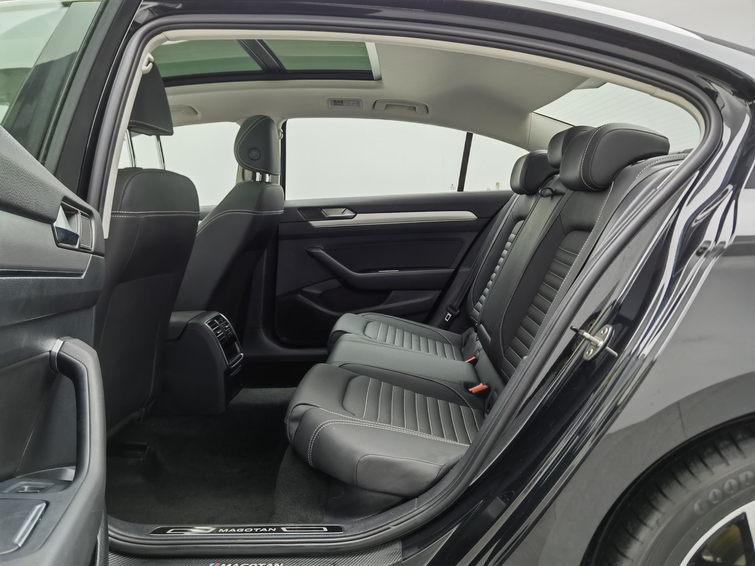 Used Volkswagen Magotan 2020 1.4 AT