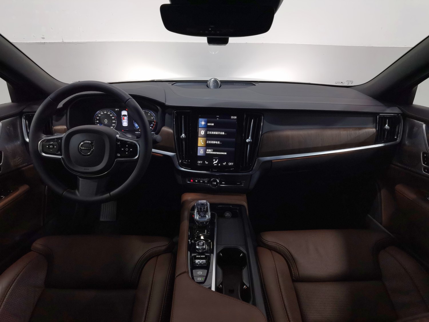 Used Volvo S90 2021 2.0 AT