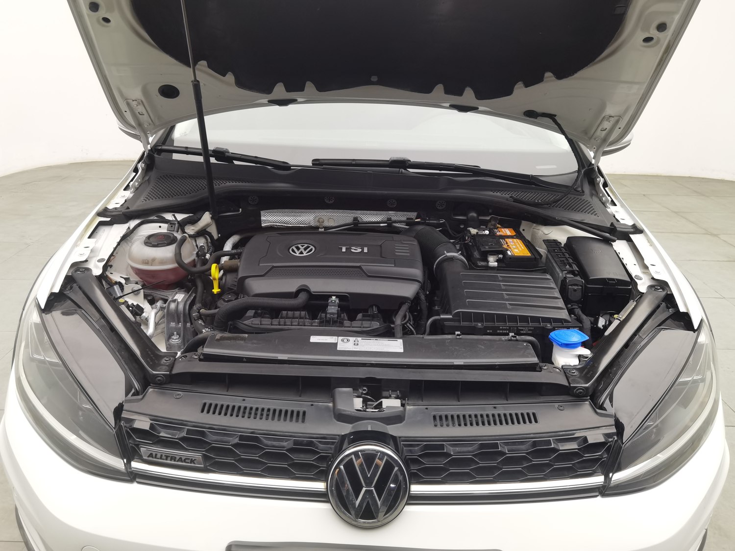 Used Volkswagen Golf (Import) 2019 1.8 AT