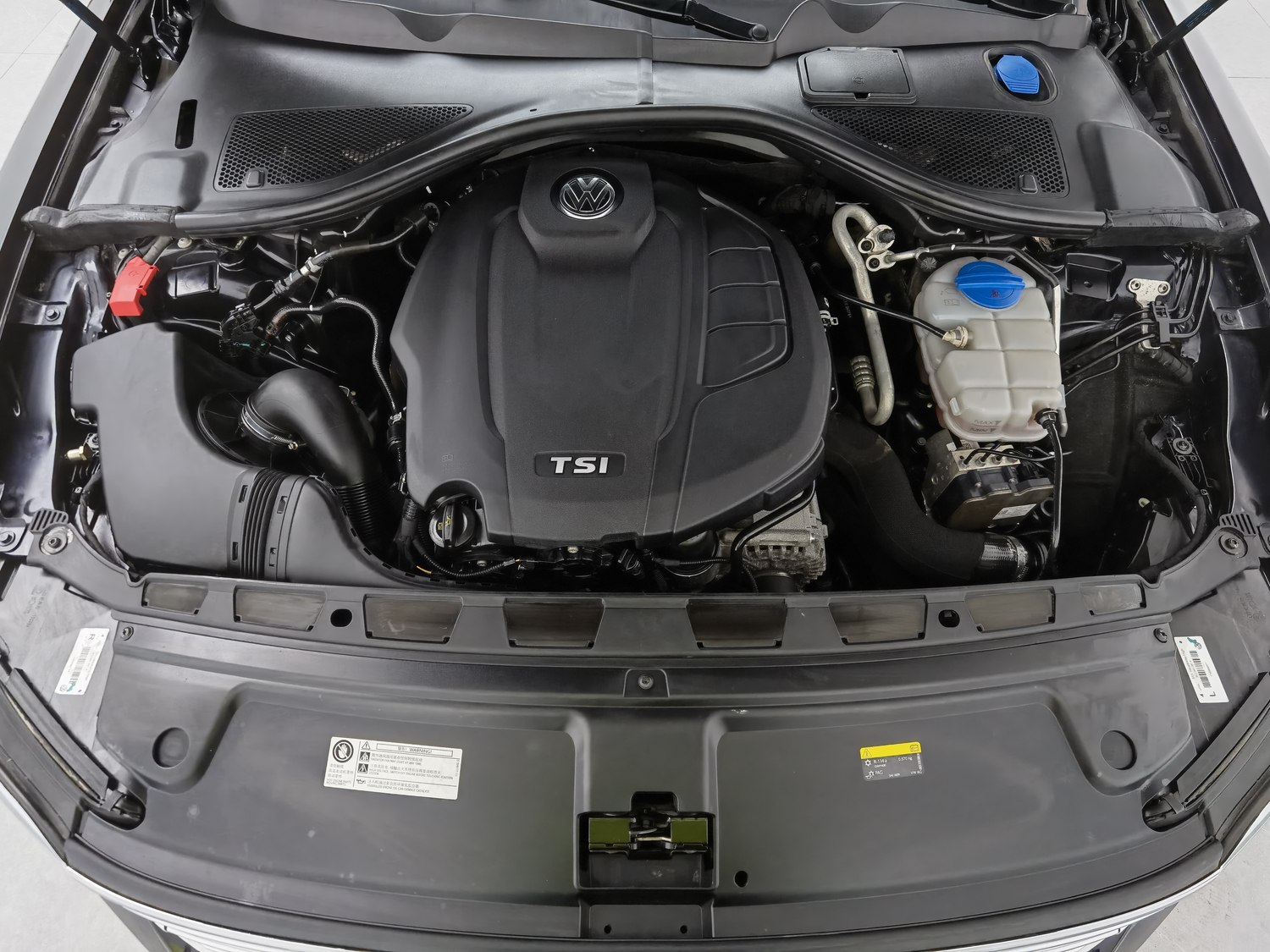 Used Volkswagen Phideon 2018 2.0 AT