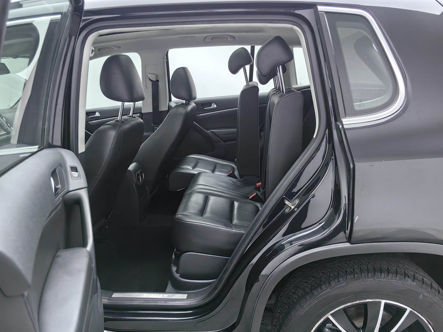 Used Volkswagen Tiguan 2015 1.8 AT