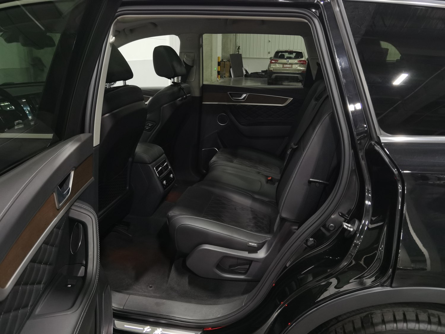 Used Hongqi HS7 2021 2.0 AT