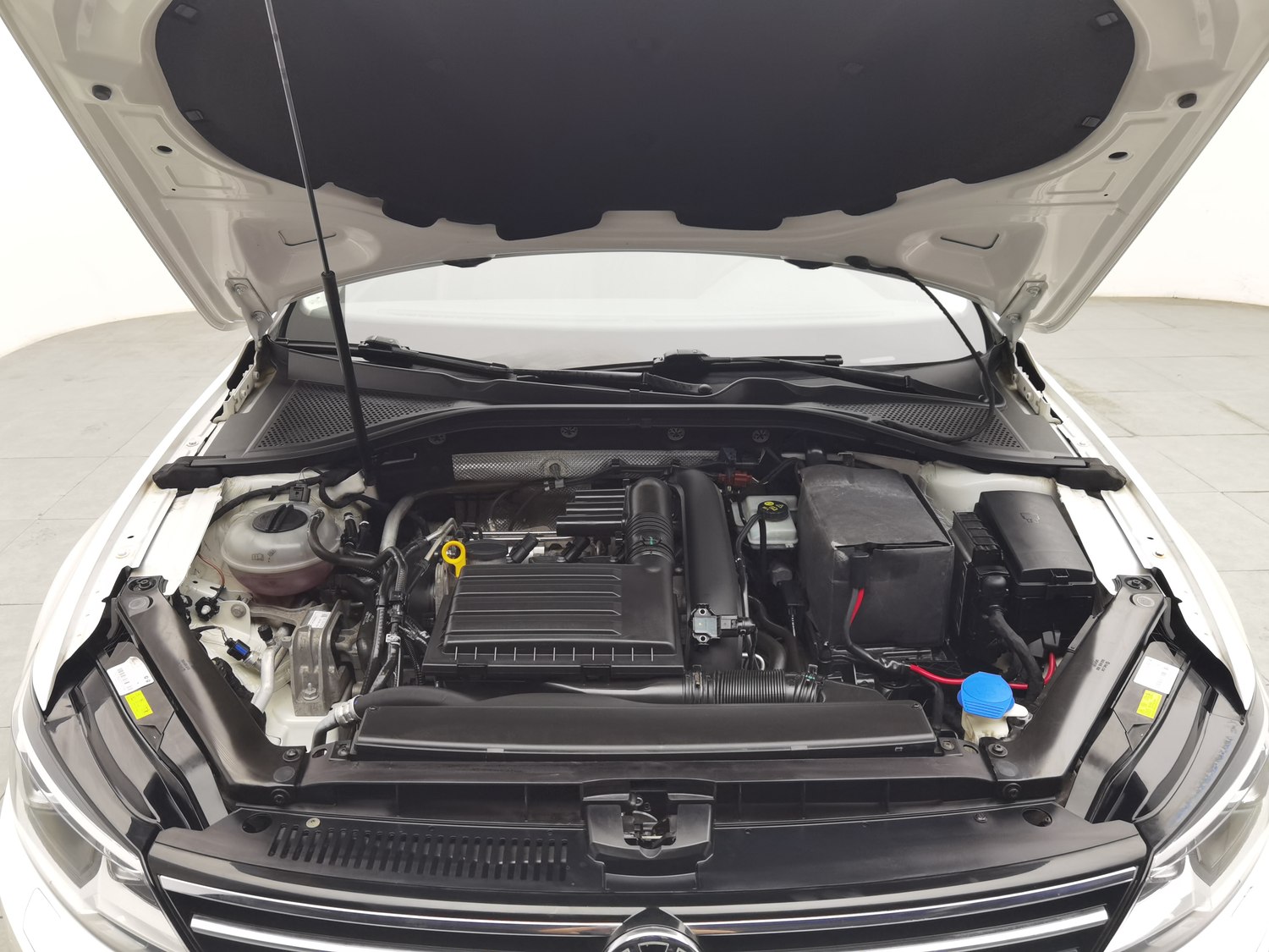 Used Volkswagen Lamando 2017 1.4 AT