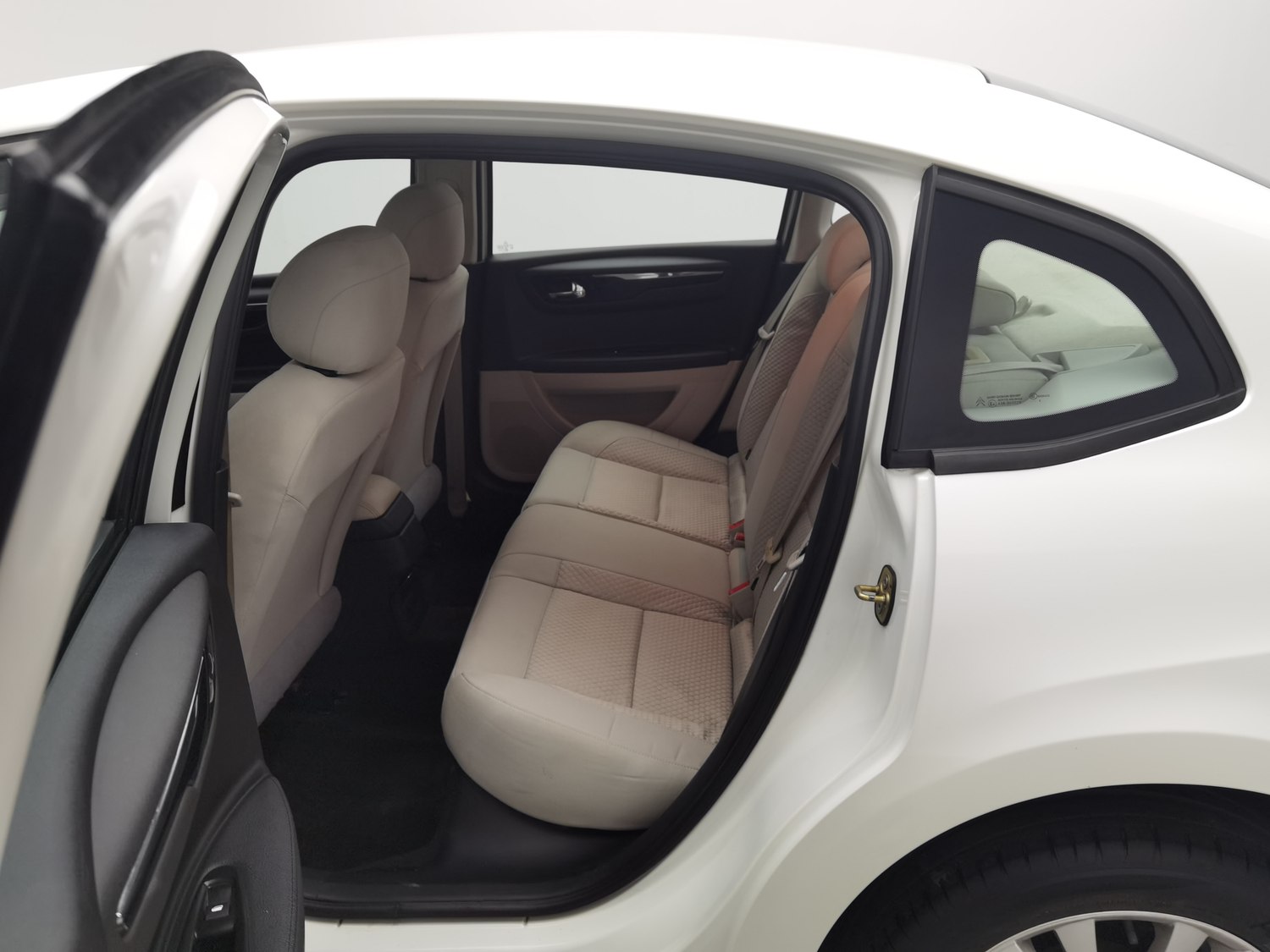 Used Citroen C-Quatre 2013 1.6 MT