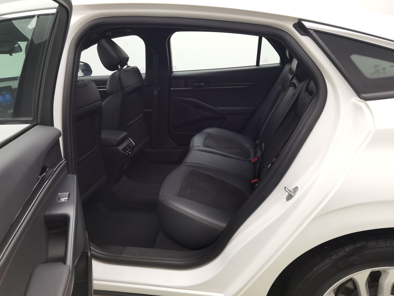 Used Ford Mondeo 2023 1.5 AT