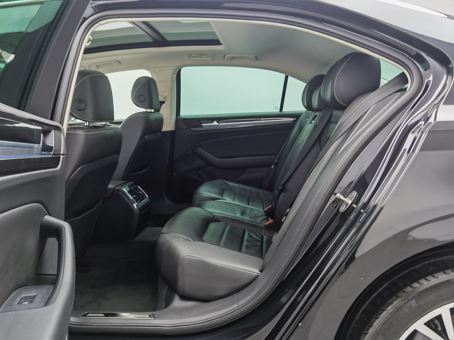 Used Volkswagen Phideon 2018 2.0 AT