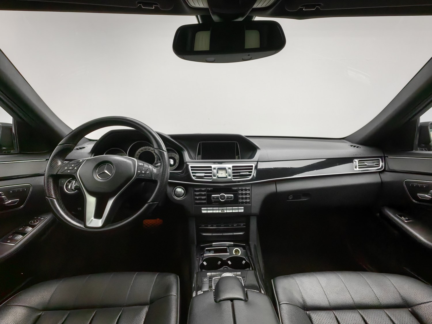 Used Mercedes-Benz E-Class 2015 2.0 AT