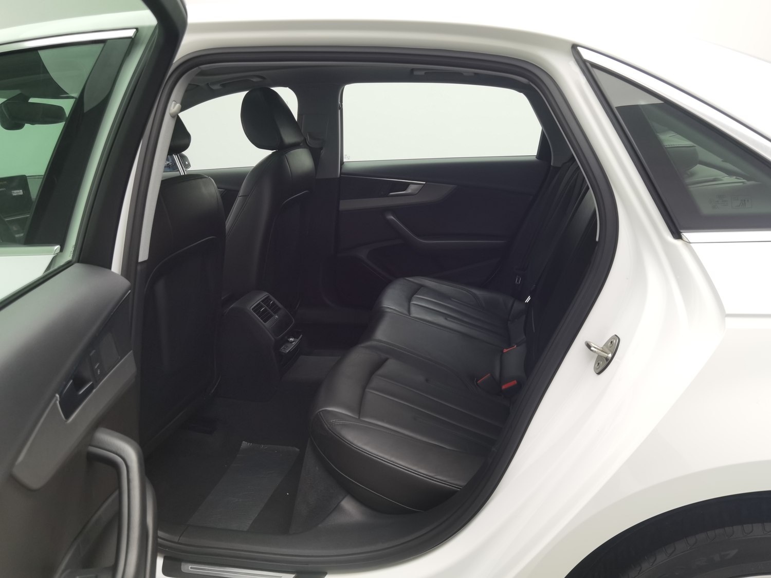 Used Audi A4L 2019 2.0 AT