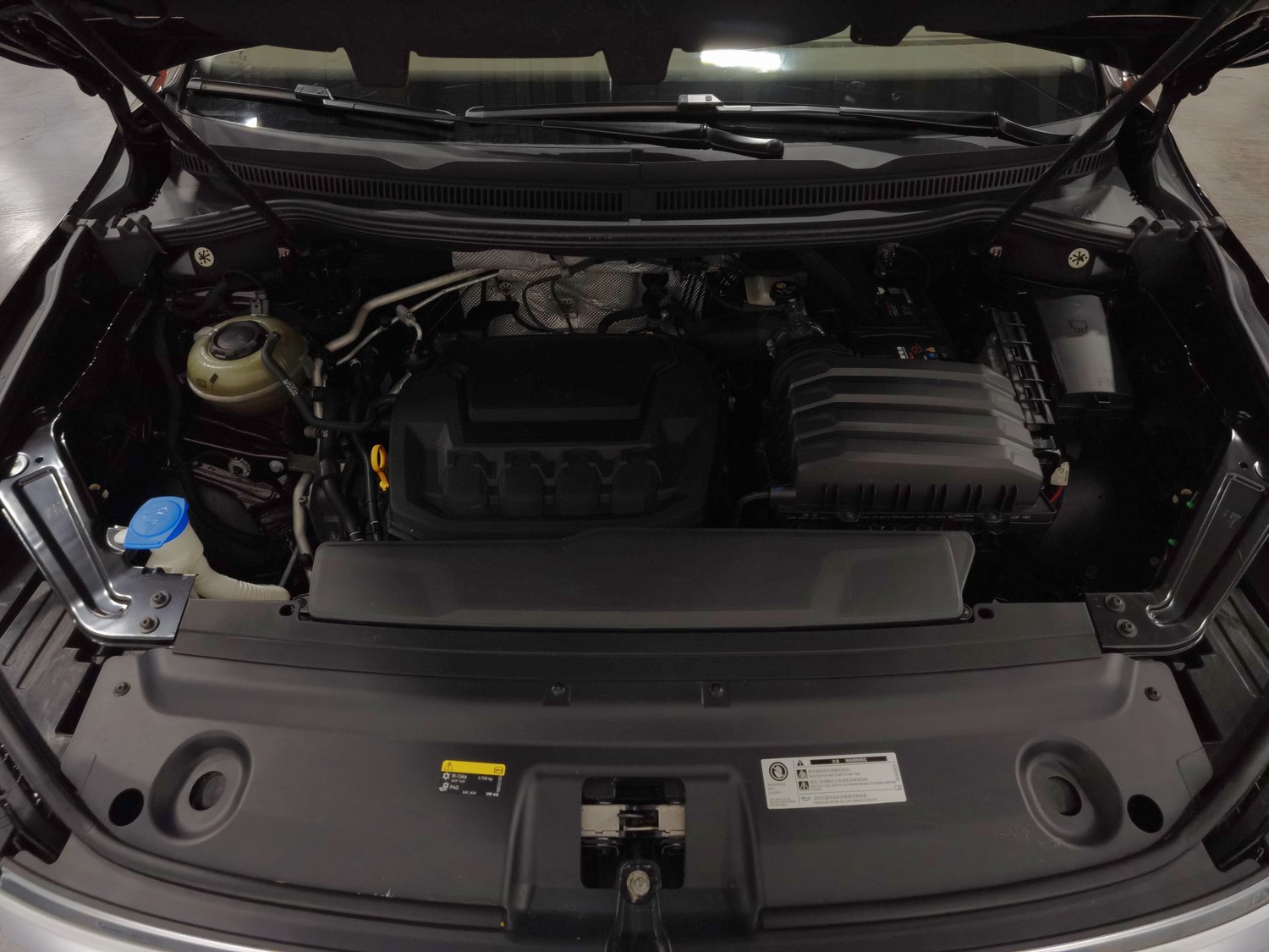 Used Volkswagen Viloran 2020 2.0 AT
