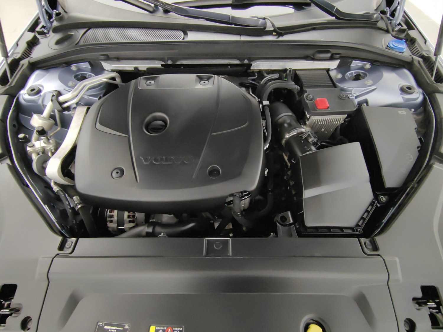 Used Volvo S90 2020 2.0 AT