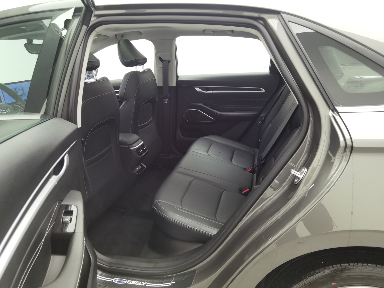Used Geely Emgrand 2023 1.5 AT