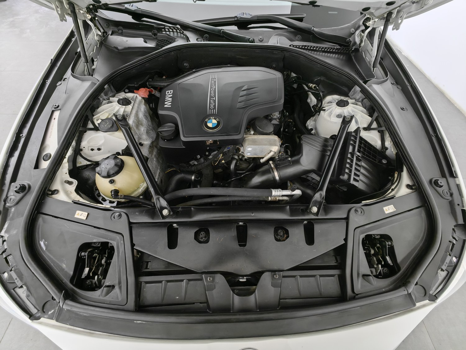Used BMW THE5 2014 2.0 AT