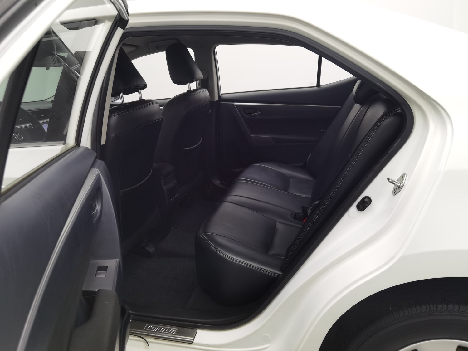 Used Toyota Corolla 2014 1.6 AT