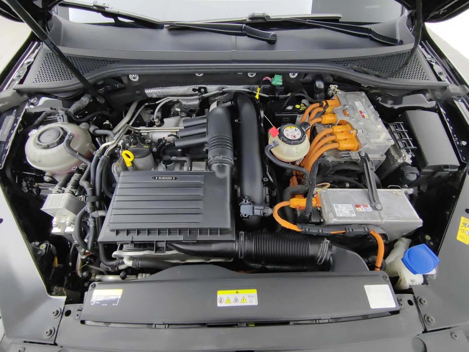 Used Volkswagen Magotan GTE 2022 1.4 AT