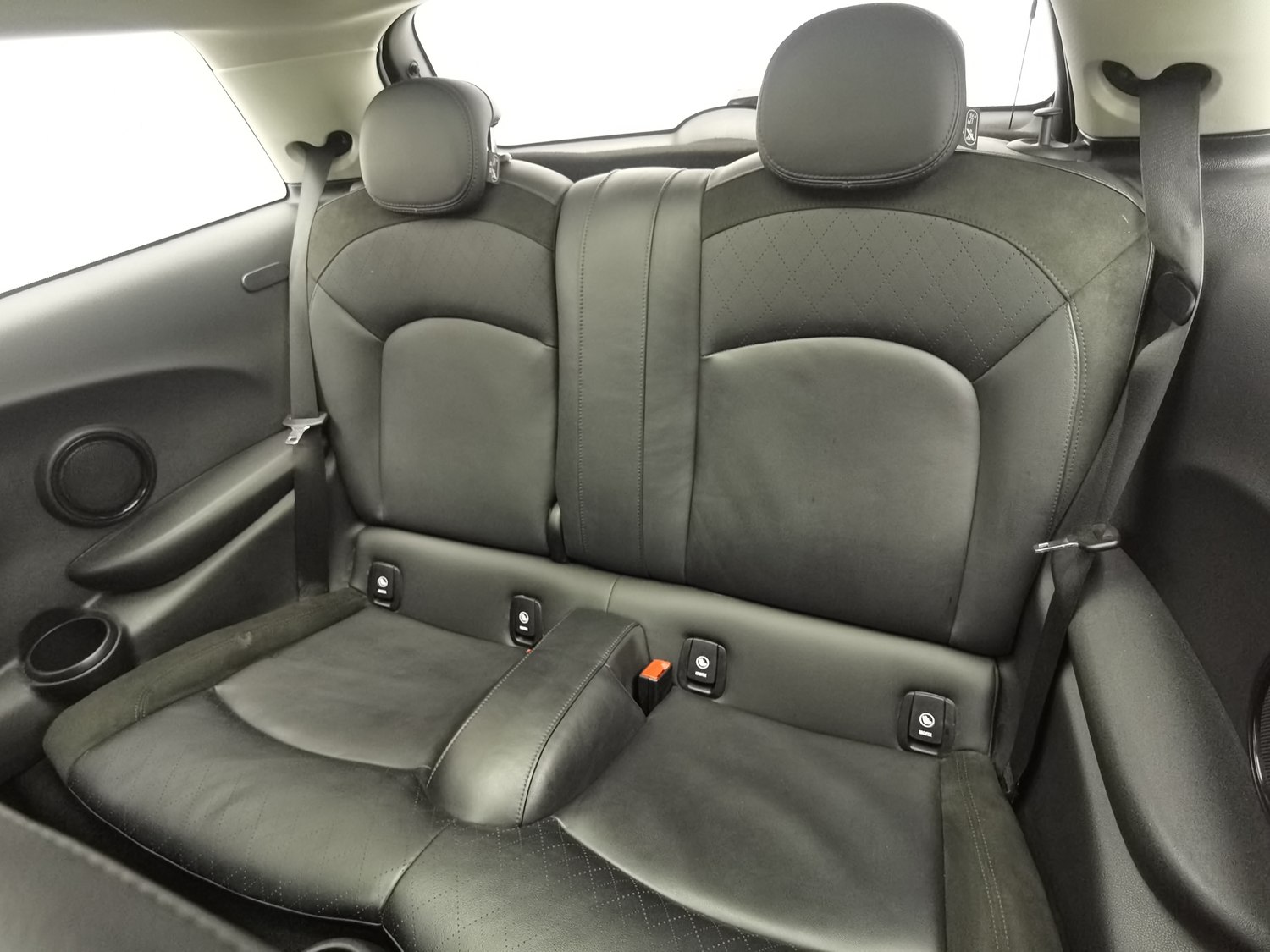 Used MINI MINI 2020 1.5 AT
