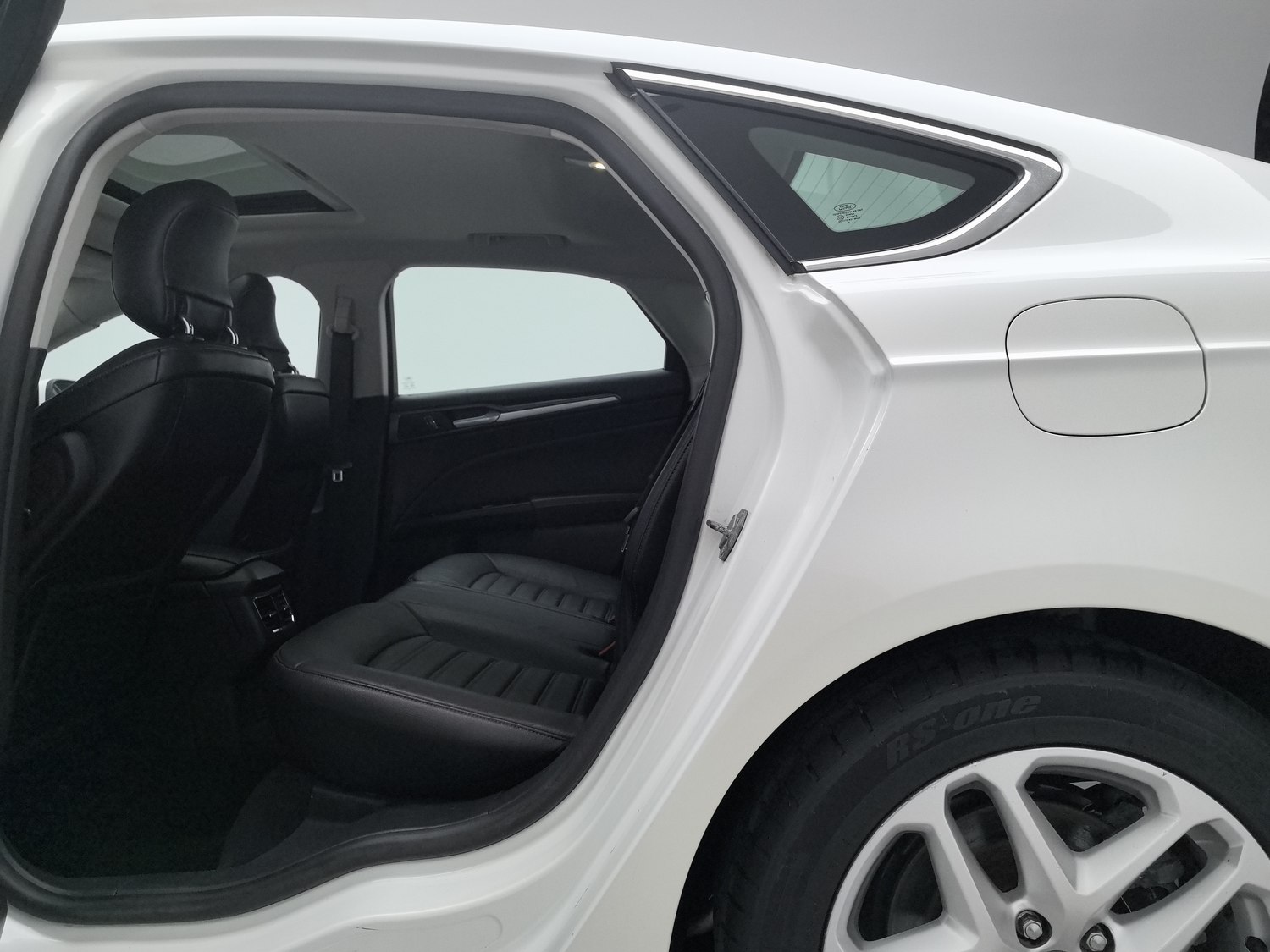 Used Ford Mondeo 2013 1.5 AT