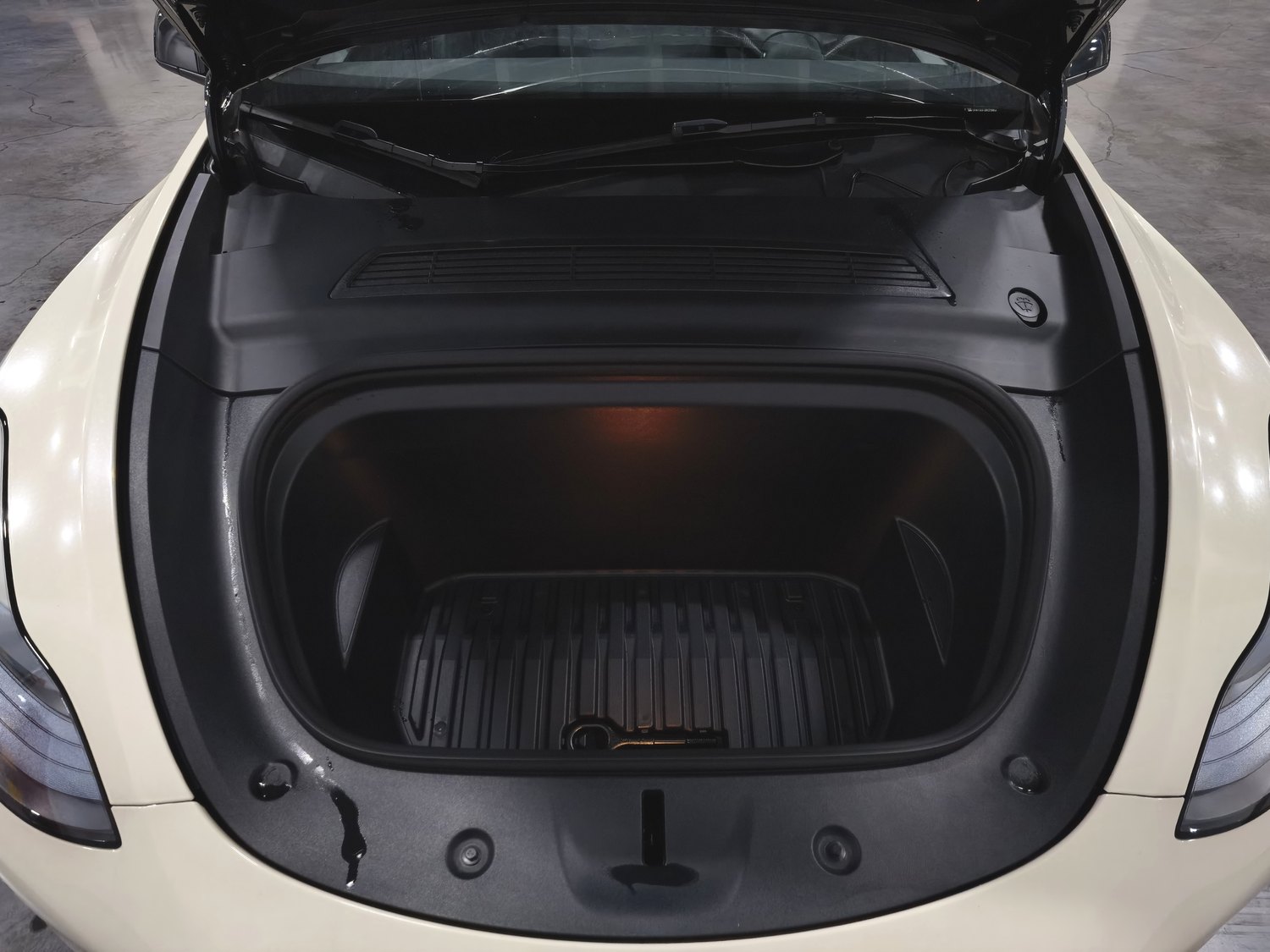 Used Tesla Model Y 2024