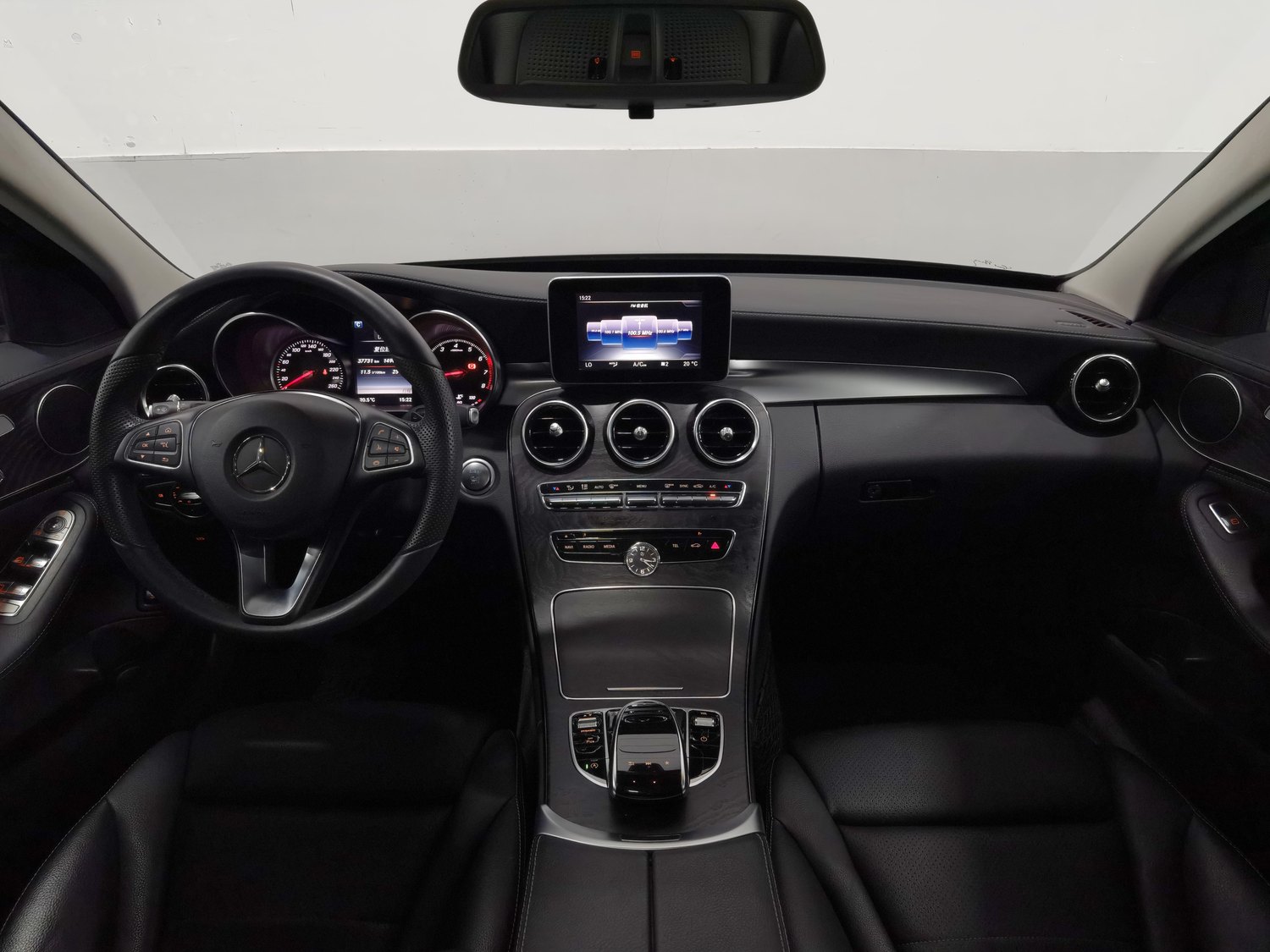 Used Mercedes-Benz C-Class 2016 2.0 AT