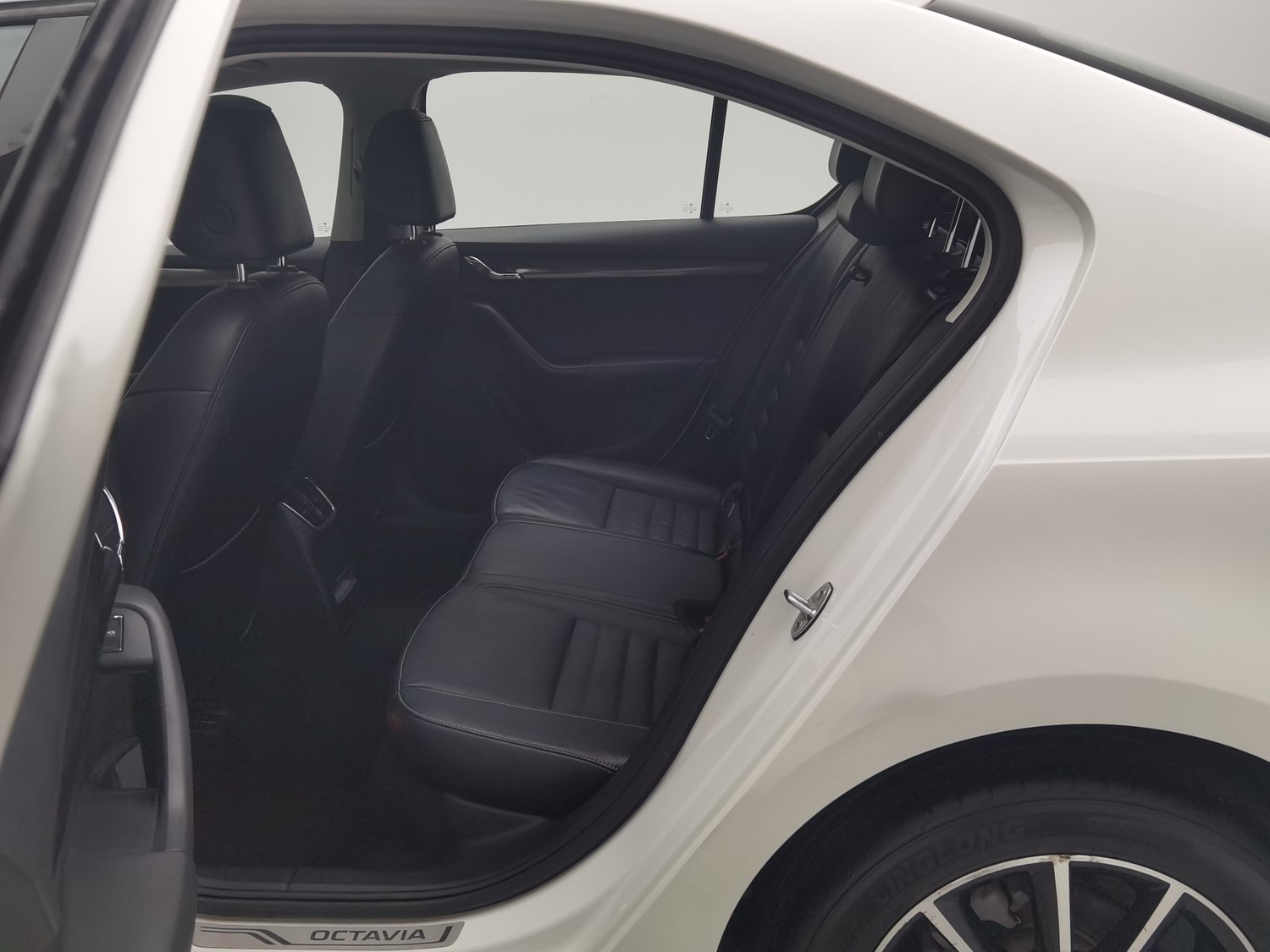 Used Skoda Octavia 2017 1.6 MT