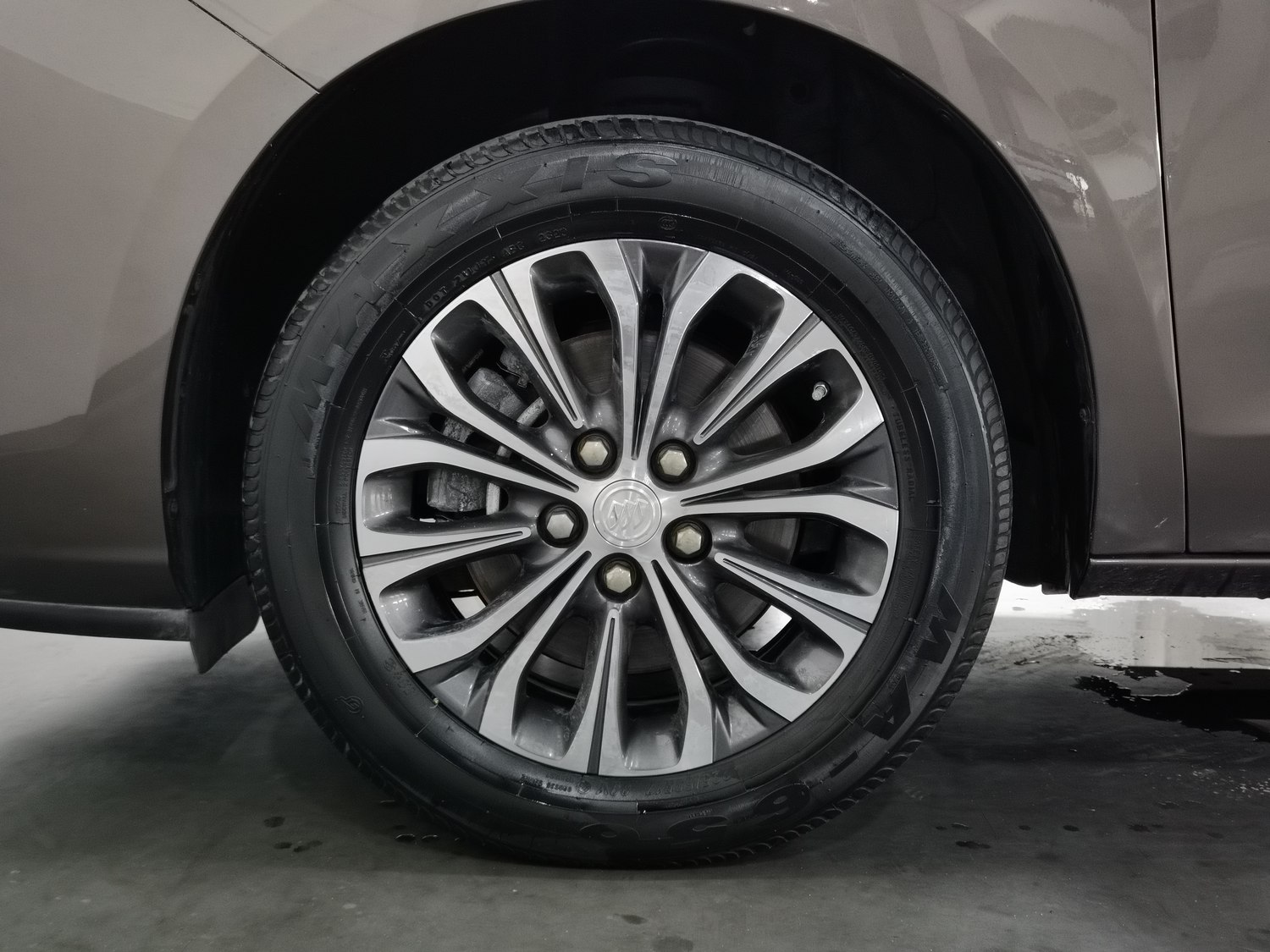 Used Buick GL8 2020 2.0 AT
