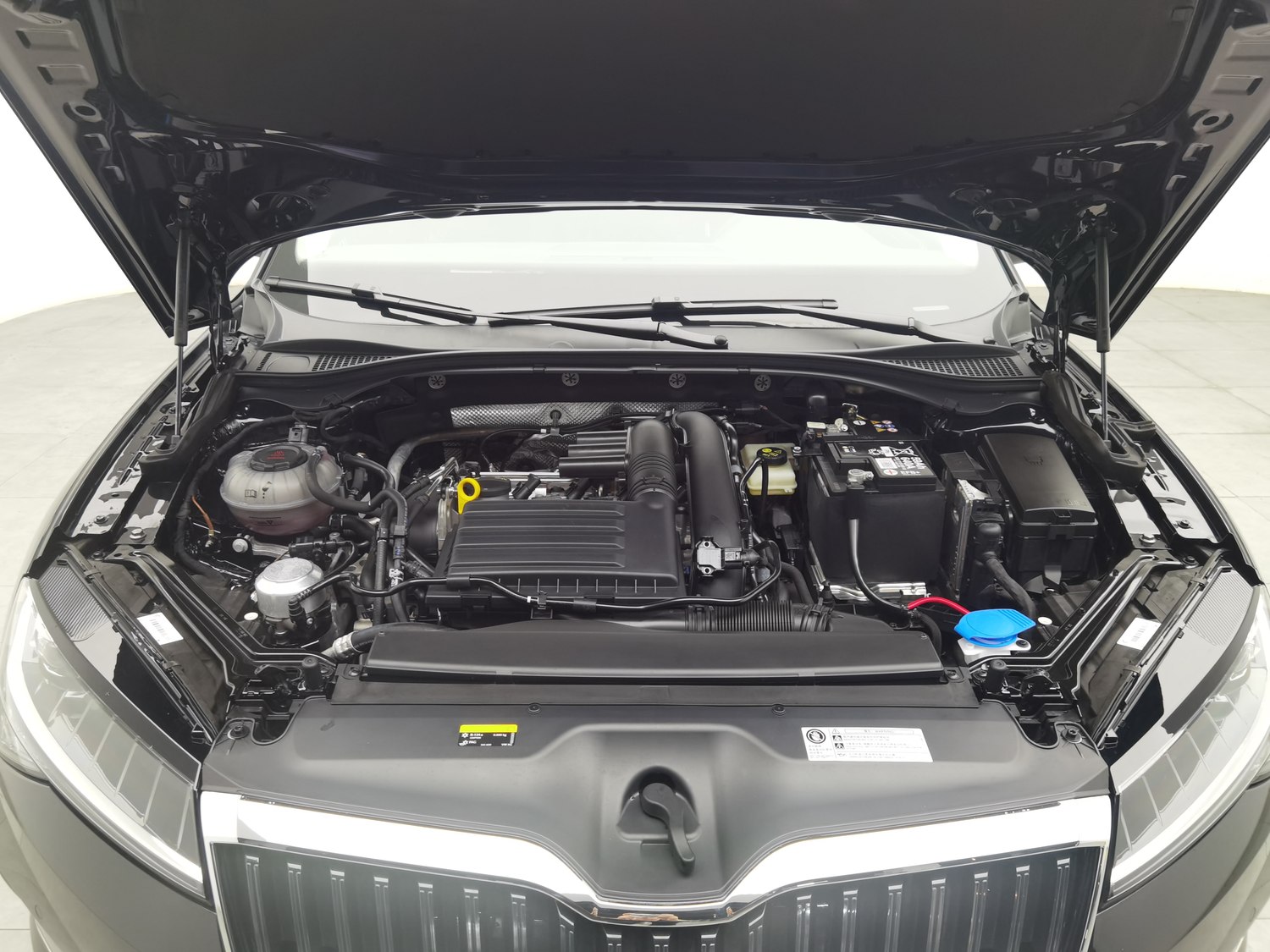 Used Skoda Superb 2025 1.4 AT