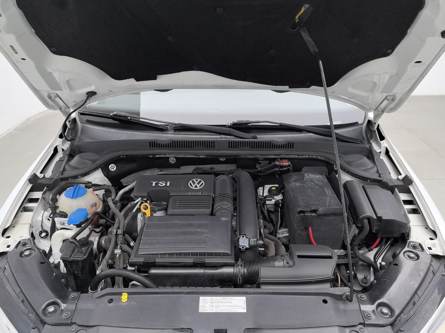 Used Volkswagen Sagitar 2017 1.2 AT