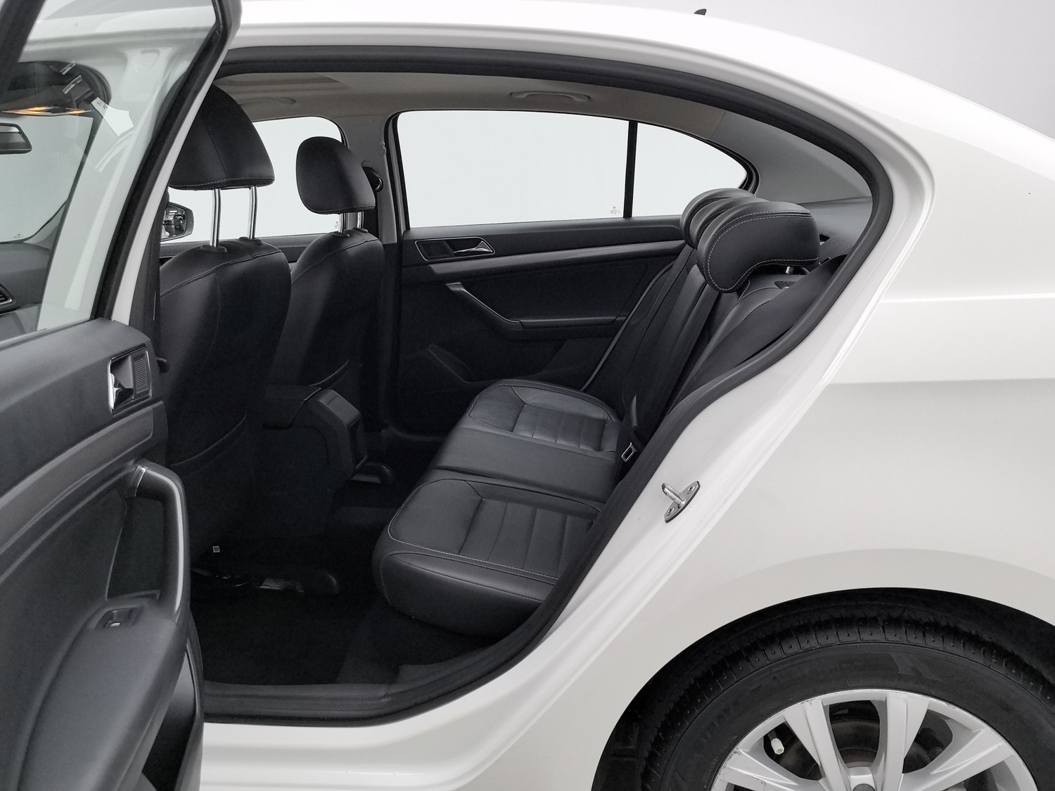 Used Volkswagen Lavida 2017 1.6 MT
