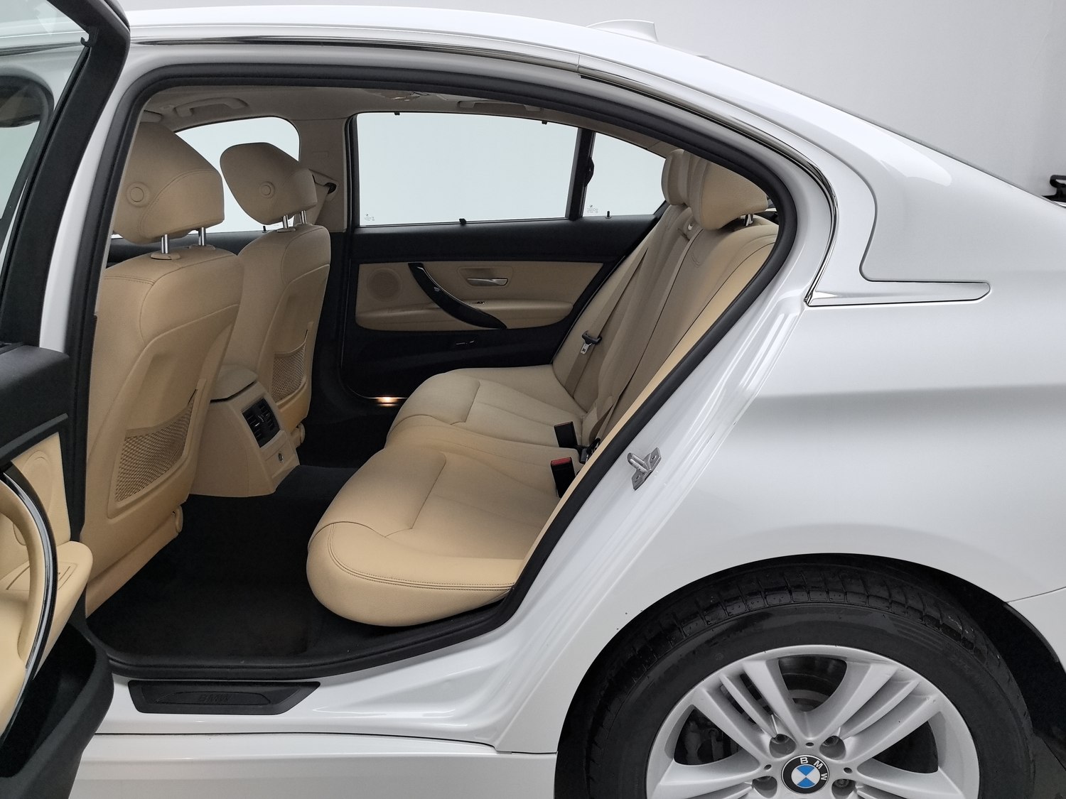 Used BMW THE3 2017 2.0 AT