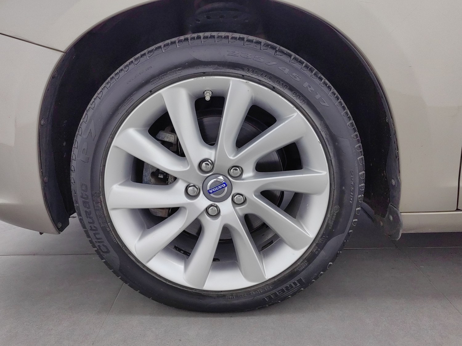 Used Volvo S60 2015 2.0 AT